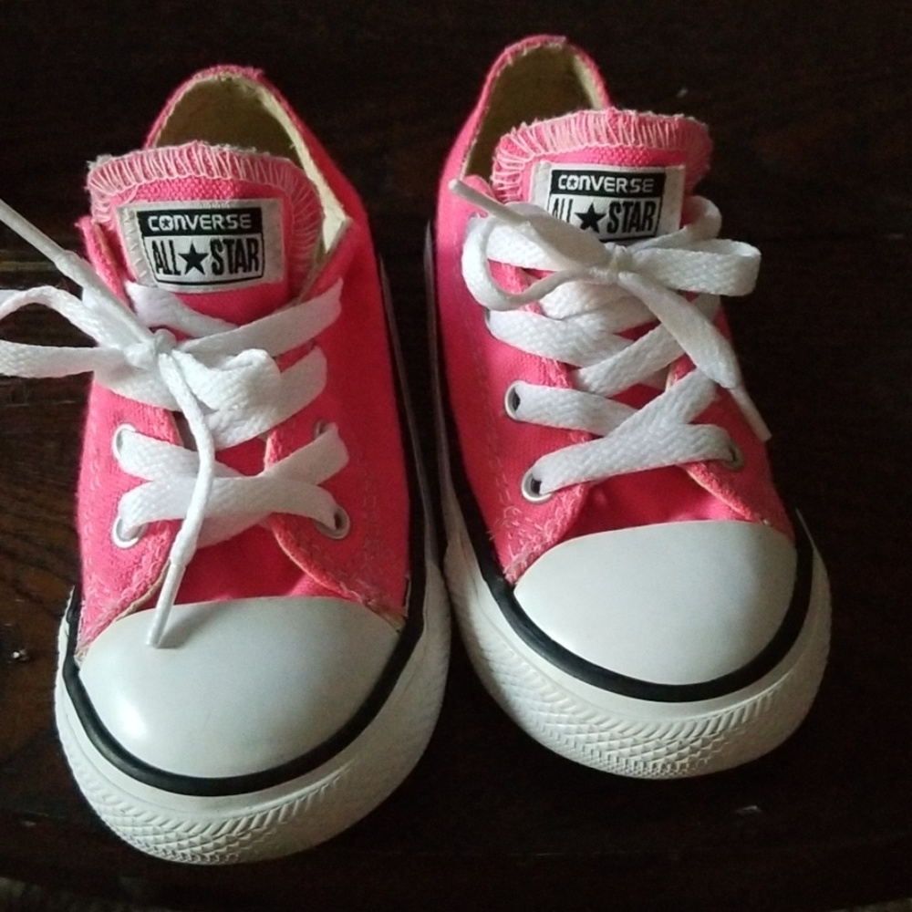 Converse - Picture 3 of 3